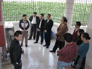 聚焦學(xué)生關(guān)切，共商解決方案 后勤管理部門深入男生公寓現(xiàn)場研討熱水供應(yīng)優(yōu)化
